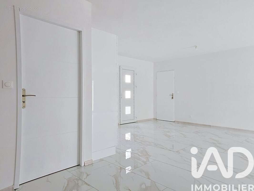 Maison 102 m² à Amagne  - photo 6