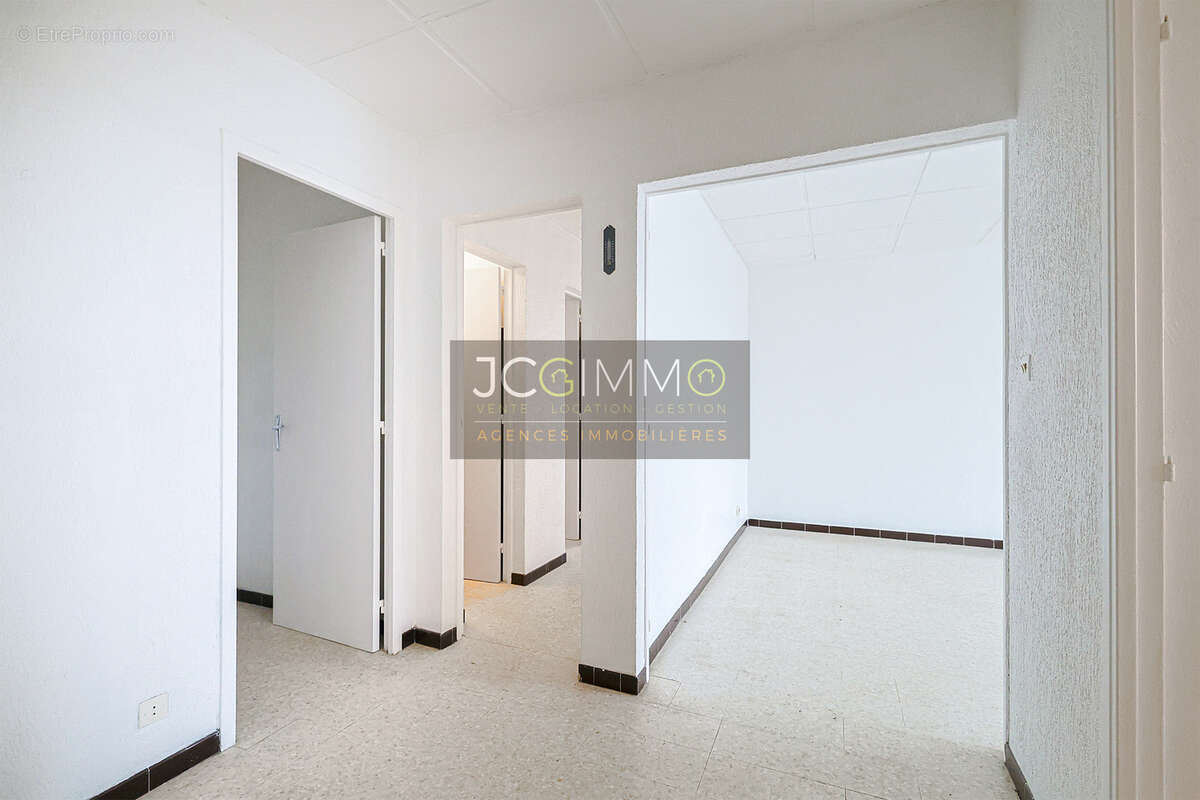 Appartement T4 de 68,93m2 loi carrez avec cave ! - photo 5