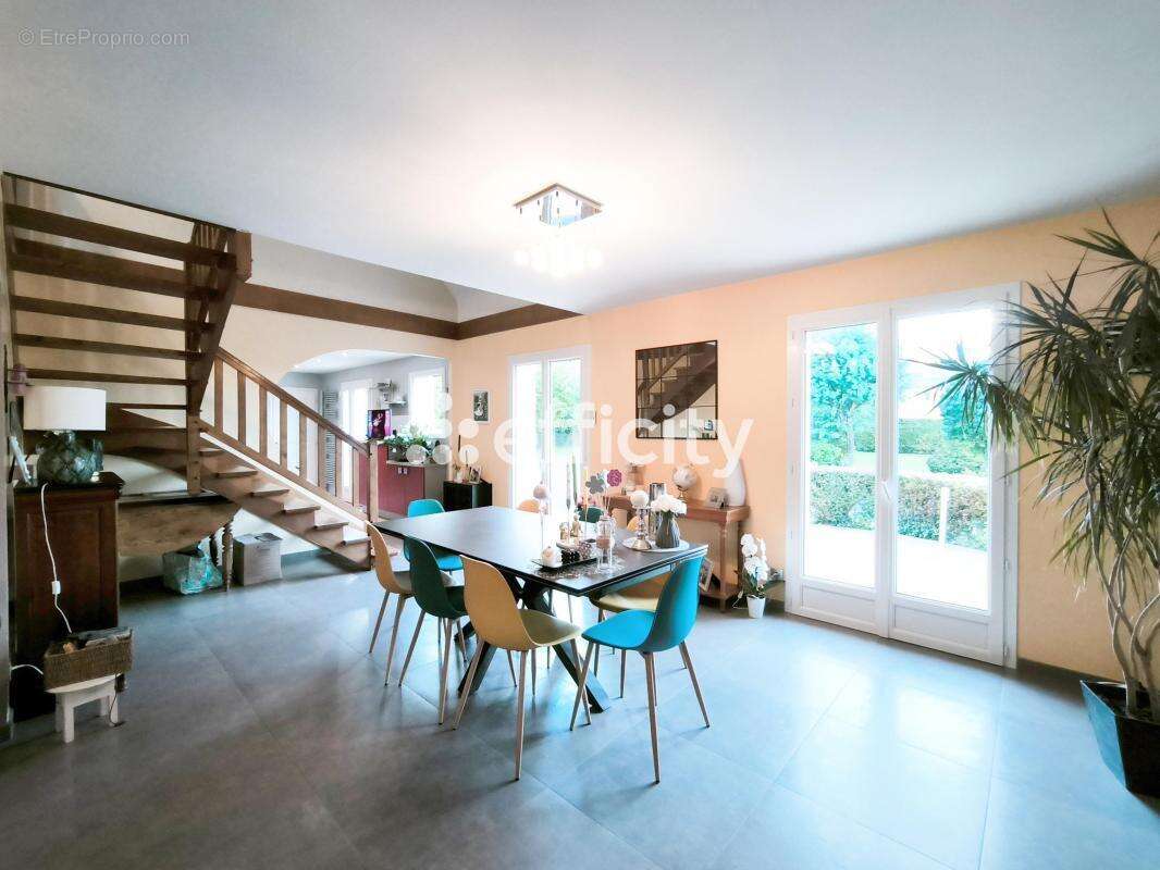 Maison à SAINT-AMAND