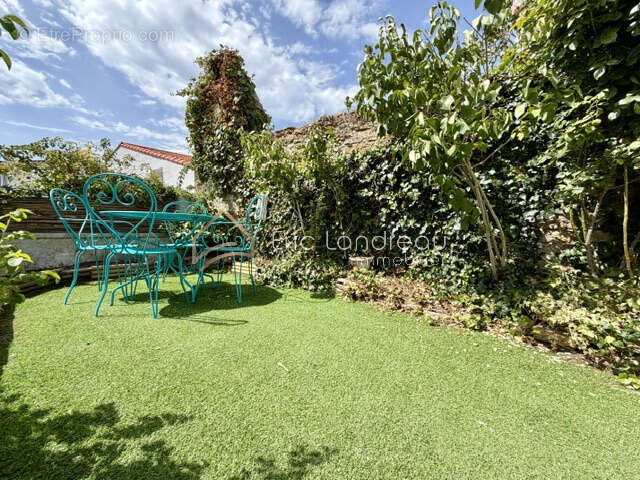 Maison en pierres proche commerces - photo 13