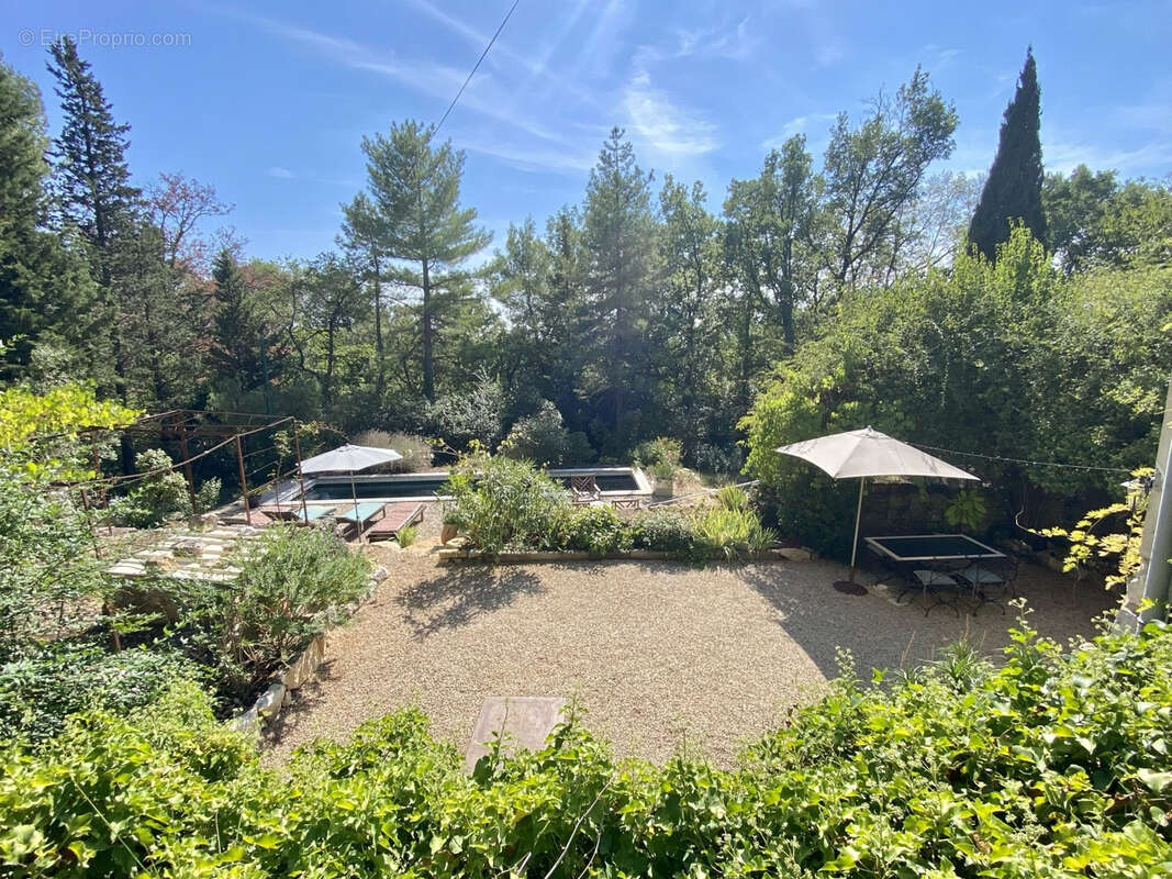 Maison à SAINT-VALLIER-DE-THIEY