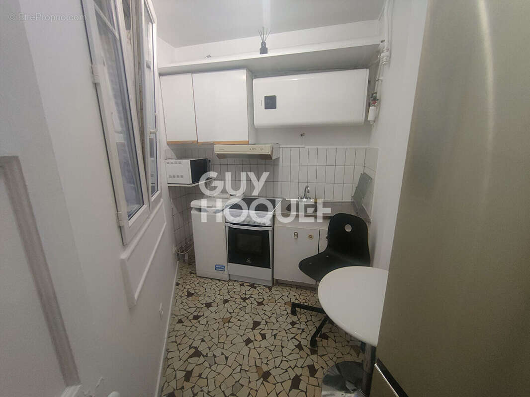 Appartement à COURBEVOIE