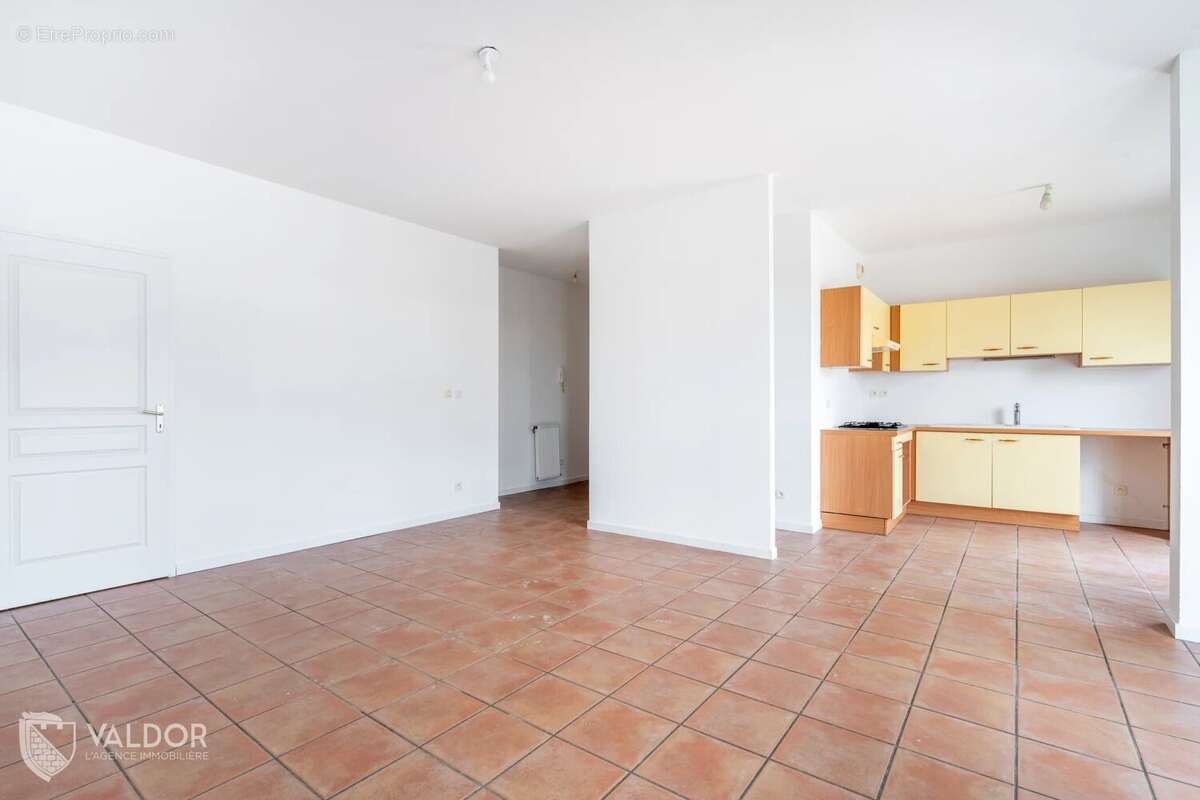 Appartement à CHARENTAY