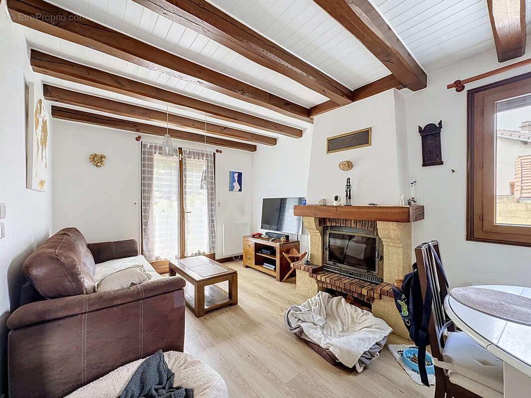 Maison à SAVIGNY-SUR-ORGE