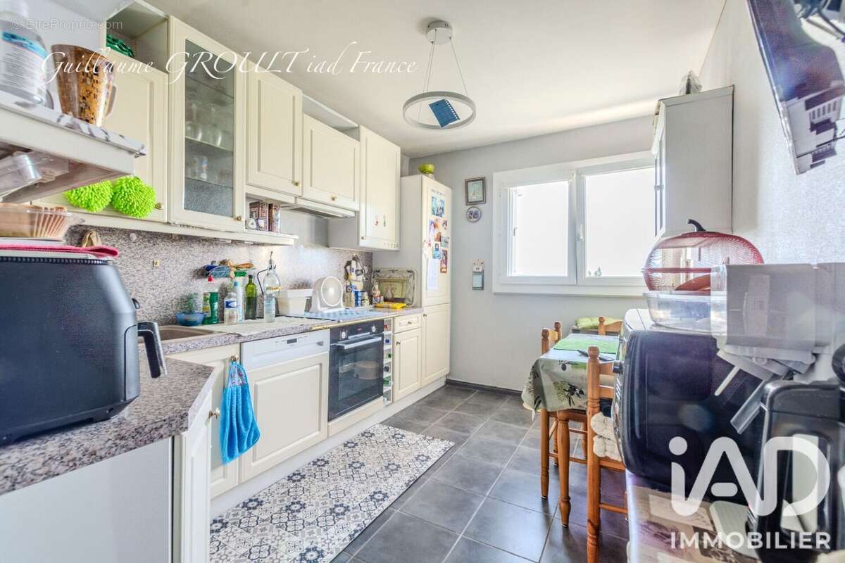 Appartement 81 m² à Morangis  - photo 4