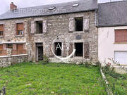 Maison à SAINT-CALAIS-DU-DESERT