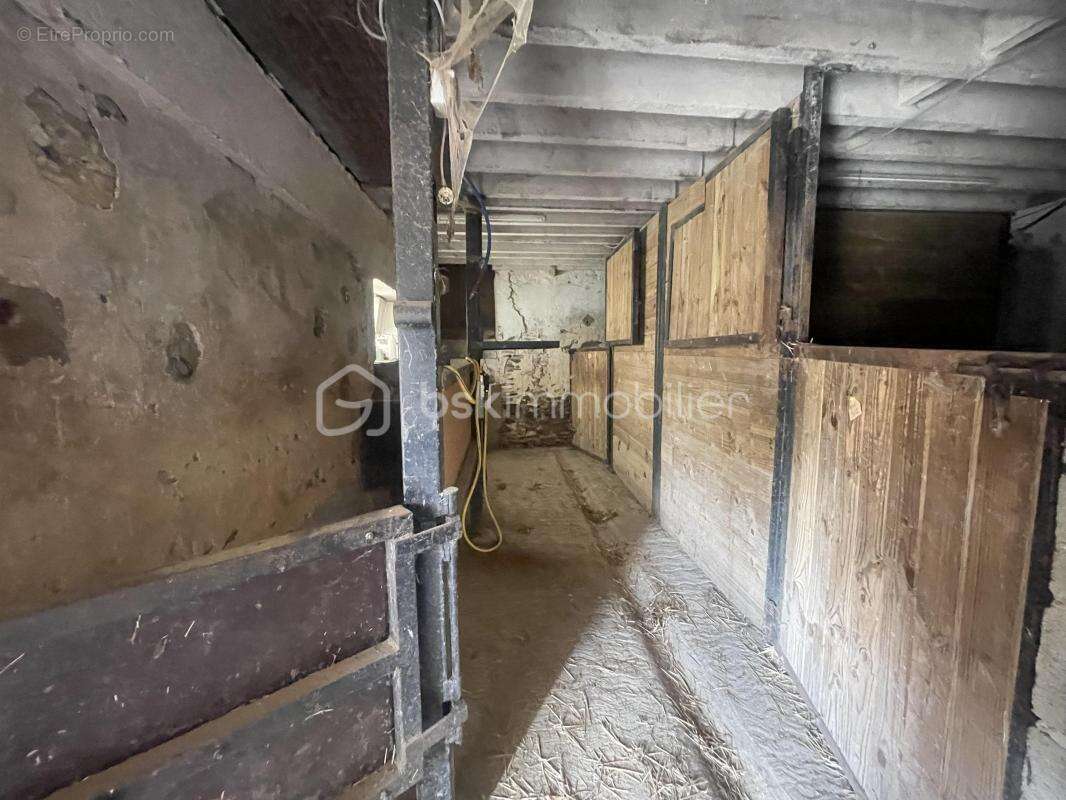 Maison à CERISY-LA-FORET