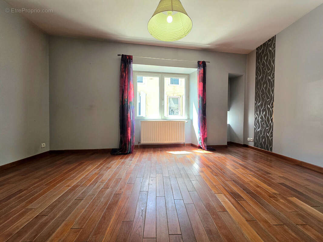 Maison à ROMANS-SUR-ISERE