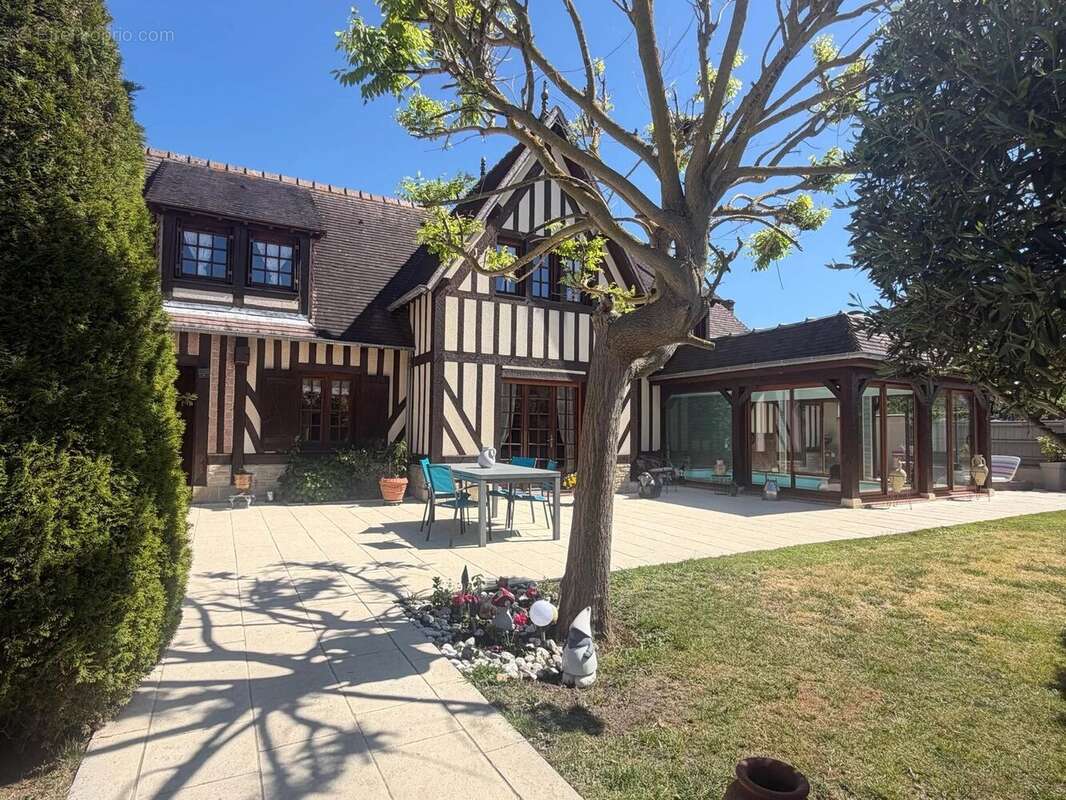 Maison à HOULGATE