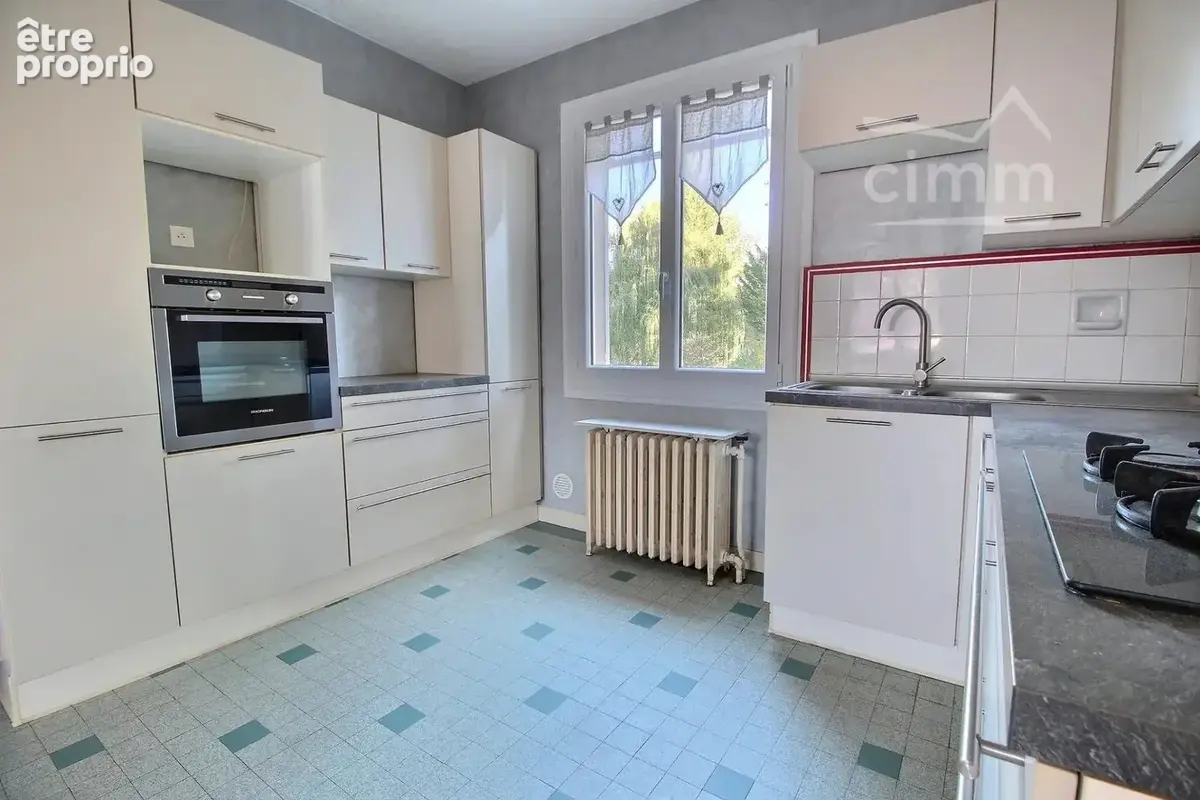 Maison 5 pièces dont 3 chambres, 87m² sur terrain de 994m². - photo 5