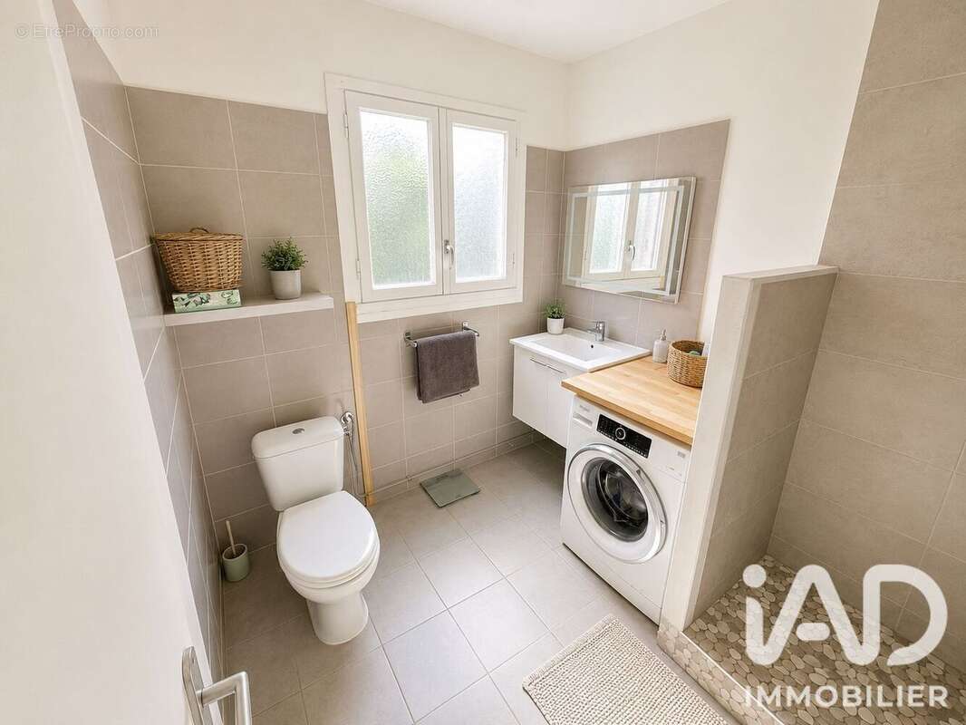 Maison 50 m² à Saint-Arnoult-En-Yvelines  - photo 9
