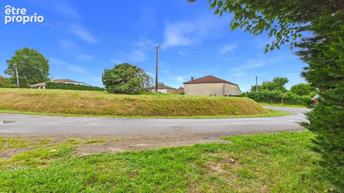 Terrain constructible de 2 244 m² avec forêt de 2 hectares - photo 13