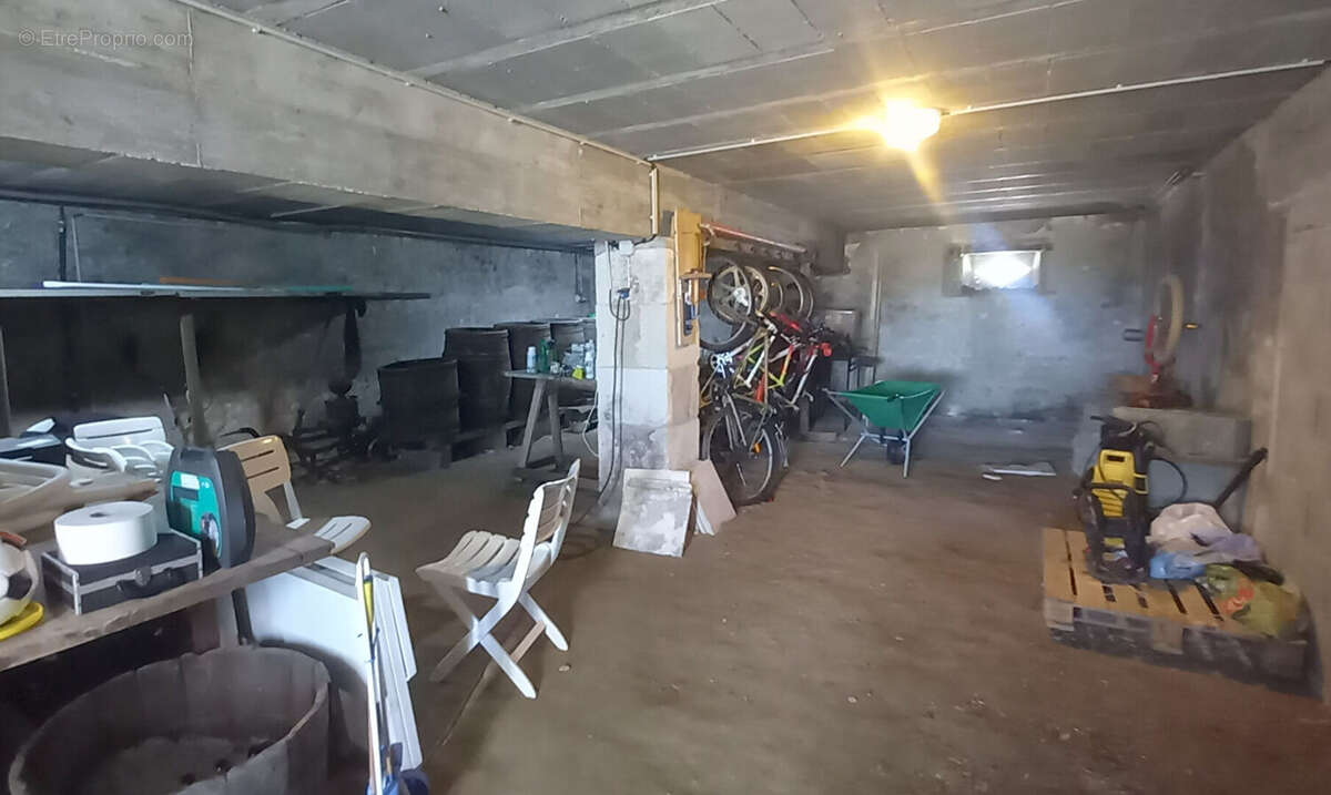 Maison Bégadan 8 pièce(s) 225 m2 - garage - piscine - photo 17