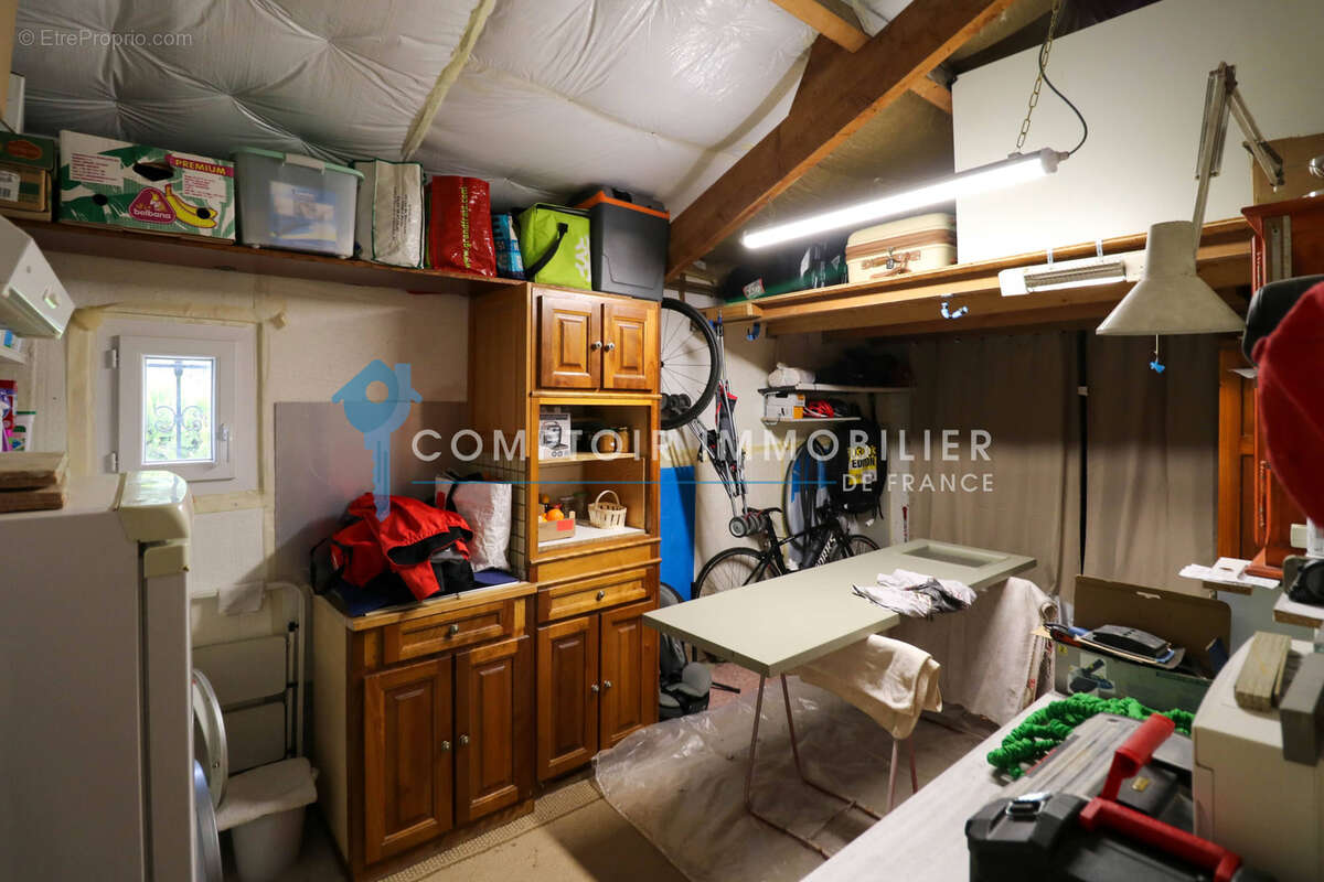 A Vendre GARD (30) - Villa P6 plain-pied à Uzès sur 855 m2 de terrain - photo 15