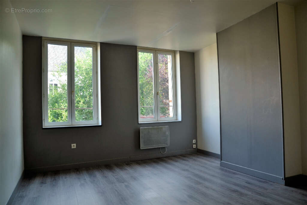 Appartement à GUISE