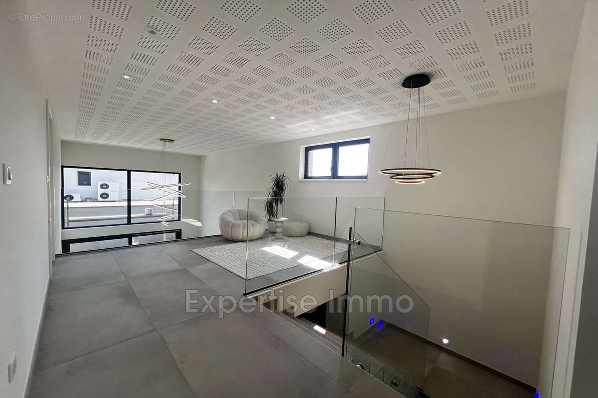 Maison 180 m² à Issenheim  - photo 7