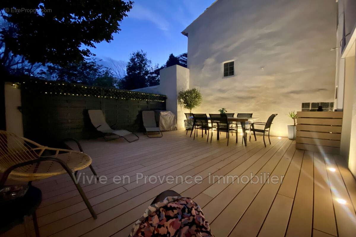 Maison à MORIERES-LES-AVIGNON