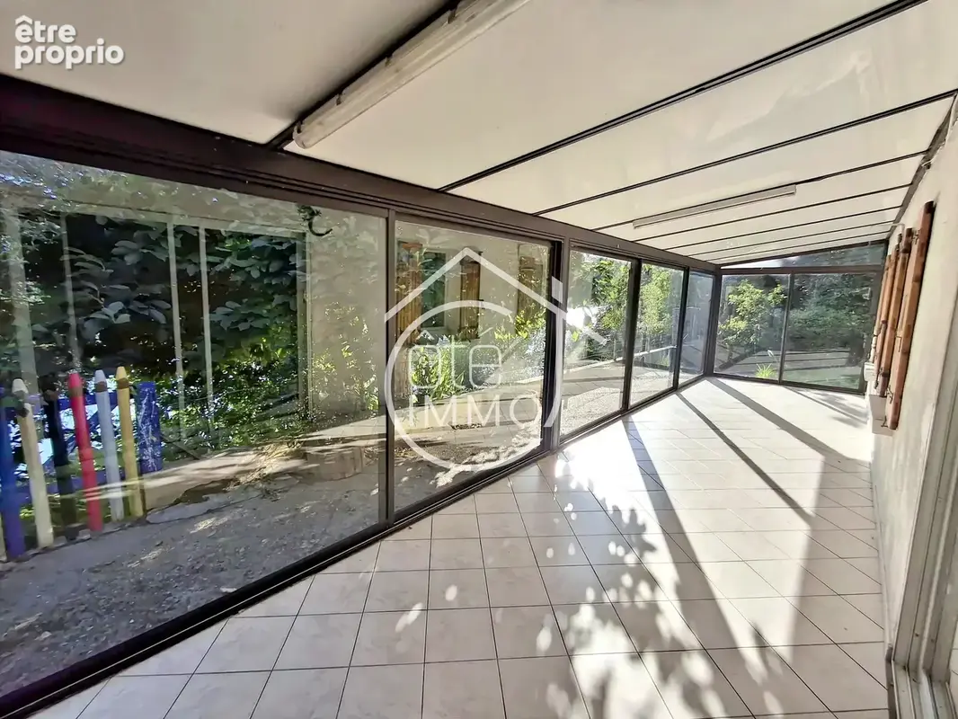 SAINT-CAPRAISE-DE-LALINDE : Propriété de charme en bord de Dordogne de 134 m², cadre de vie exceptionnel - photo 5
