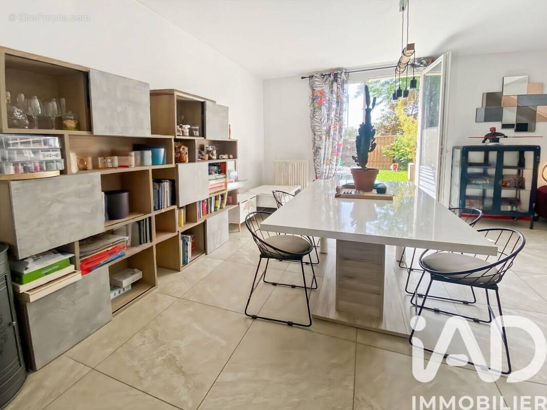 Photo 1 - Maison à COMBS-LA-VILLE