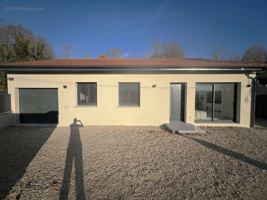 Maison à LAGNIEU