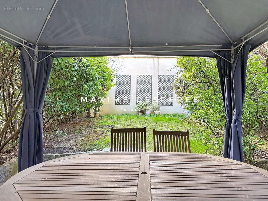 Appartement à NEUILLY-SUR-SEINE