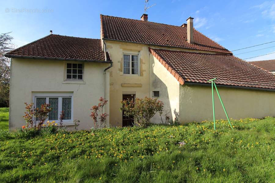 Maison à CORBIGNY