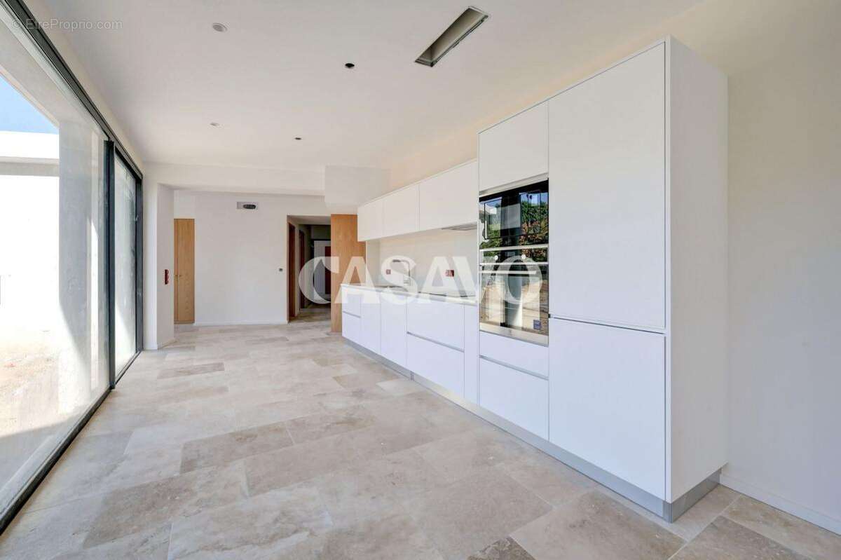 Vente Maison 5 pièces de 135m² - 13080 Aix-en-Provence - photo 9