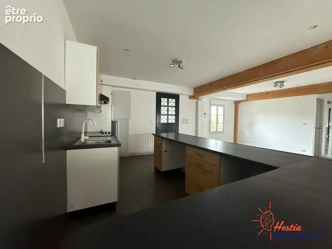 Appartement 5 pièces 109 m² à vendre à Chalons-En-Champagne (51000) - photo 2
