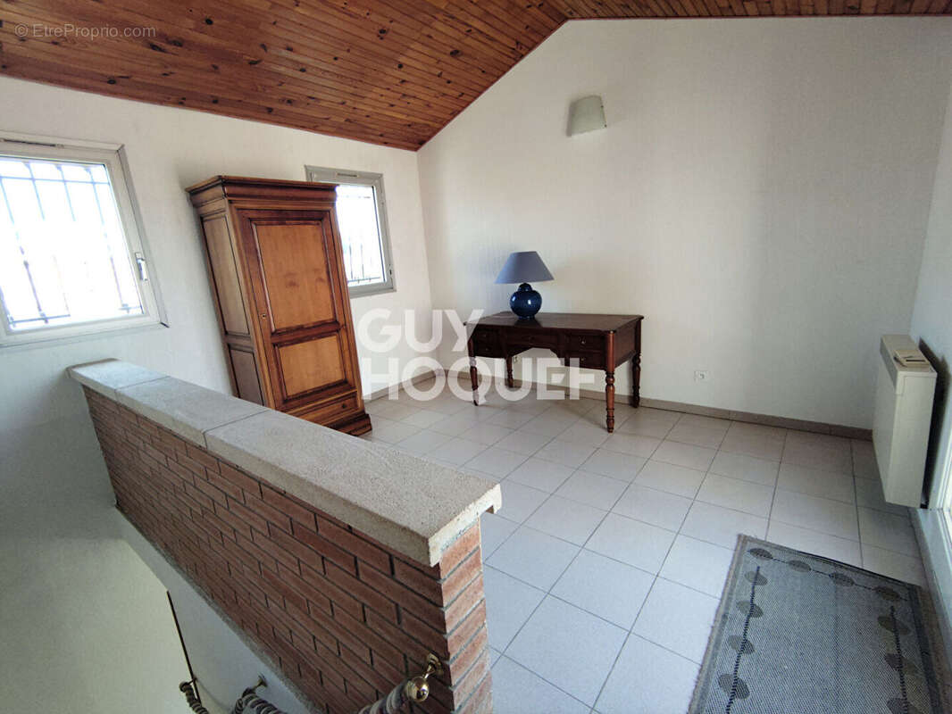 Maison Saint -Cyprien 5 pièces de 137 m2 - photo 6