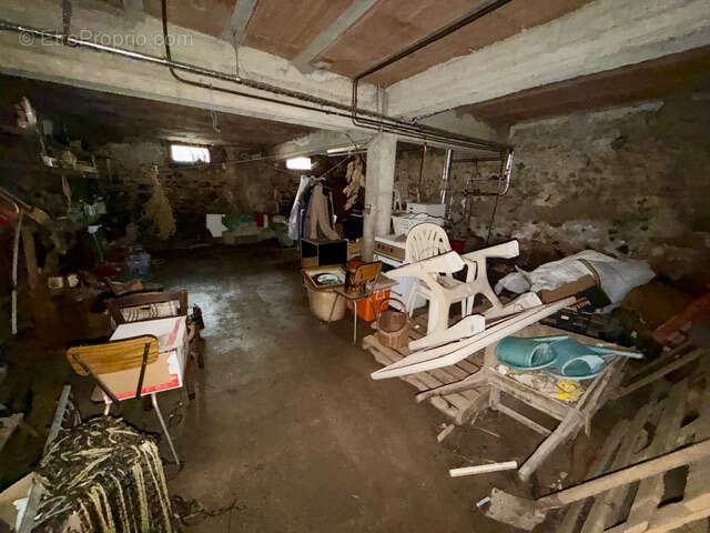 Maison à SAINT-THIBERY