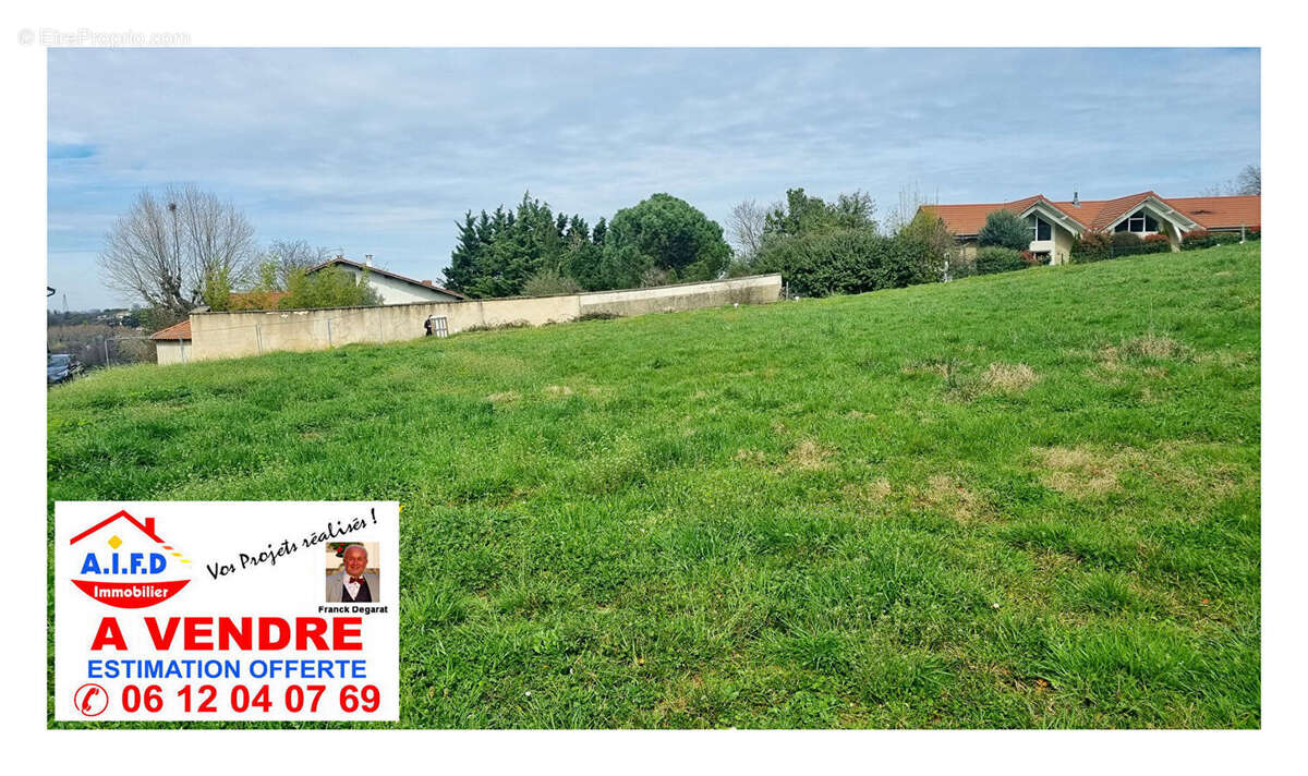 Terrain à CHAPONNAY