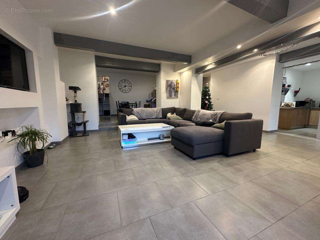 Maison À Vendre T4 - photo 3