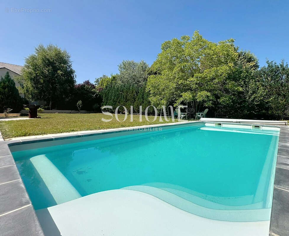 Appartement à BEZANNES