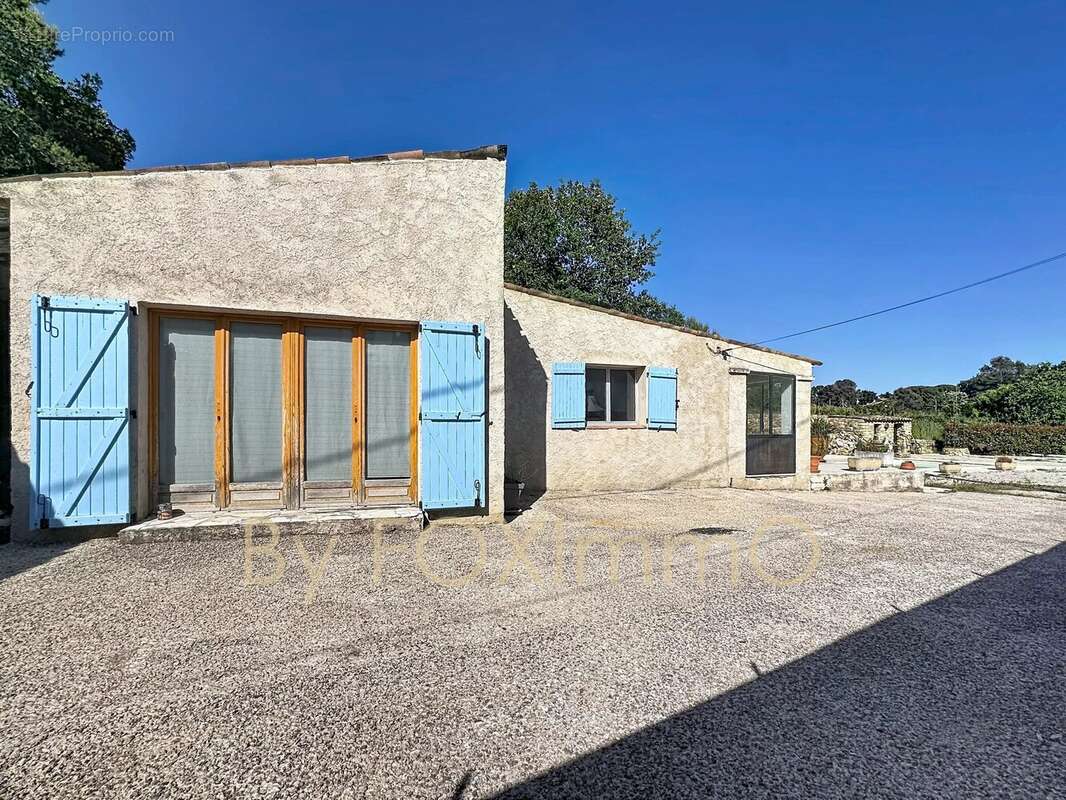 Maison à VALBONNE