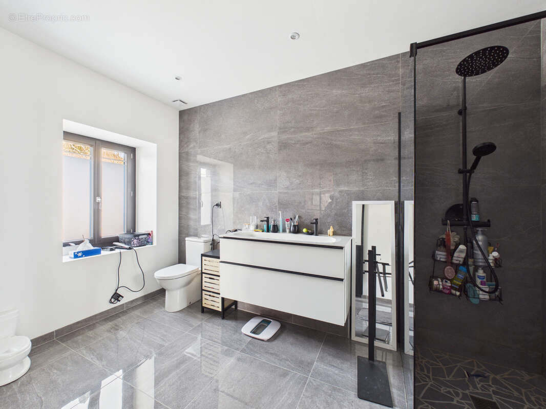 Maison à SAINT-PAL-DE-MONS