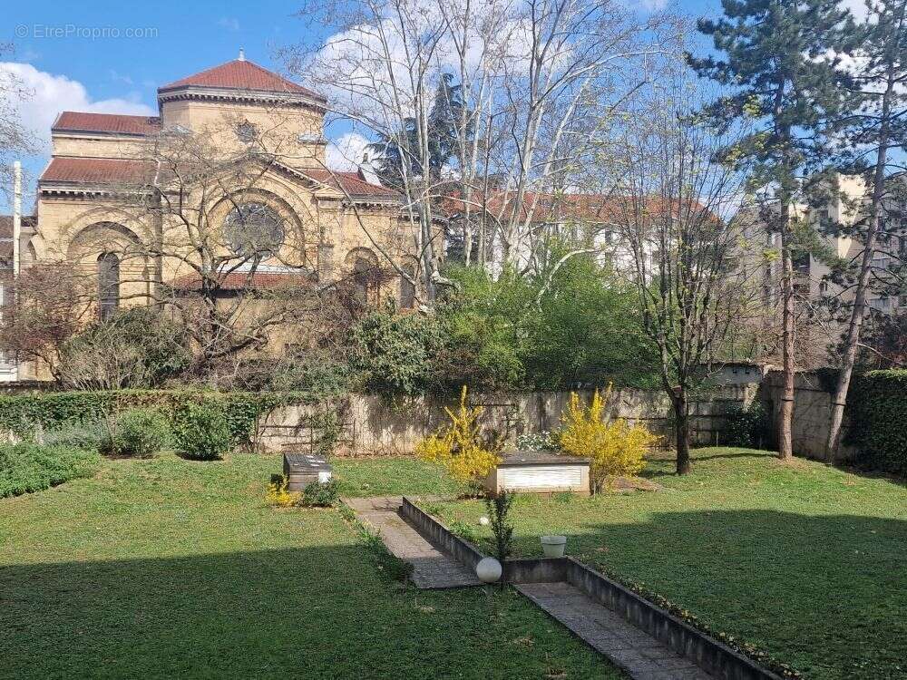 Appartement à LYON-8E