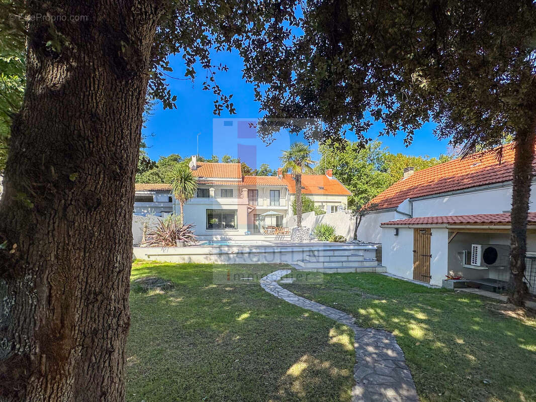 Maison à FOURAS