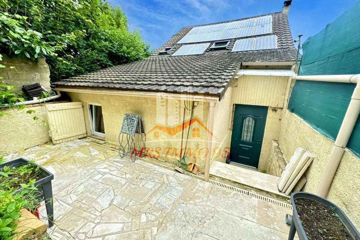 Maison à CHAUMONTEL