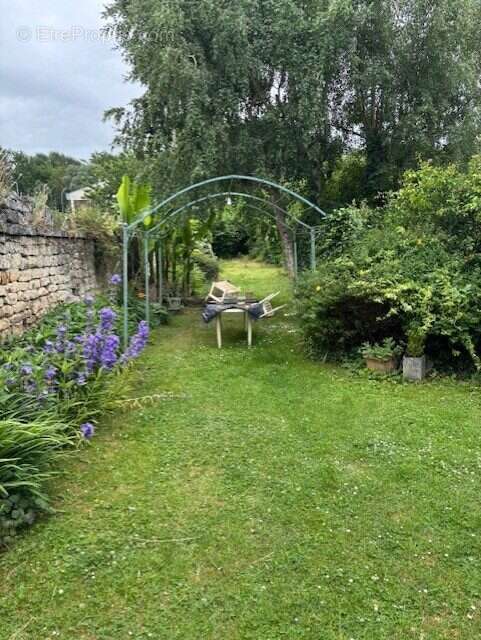 Maison à MONTATAIRE