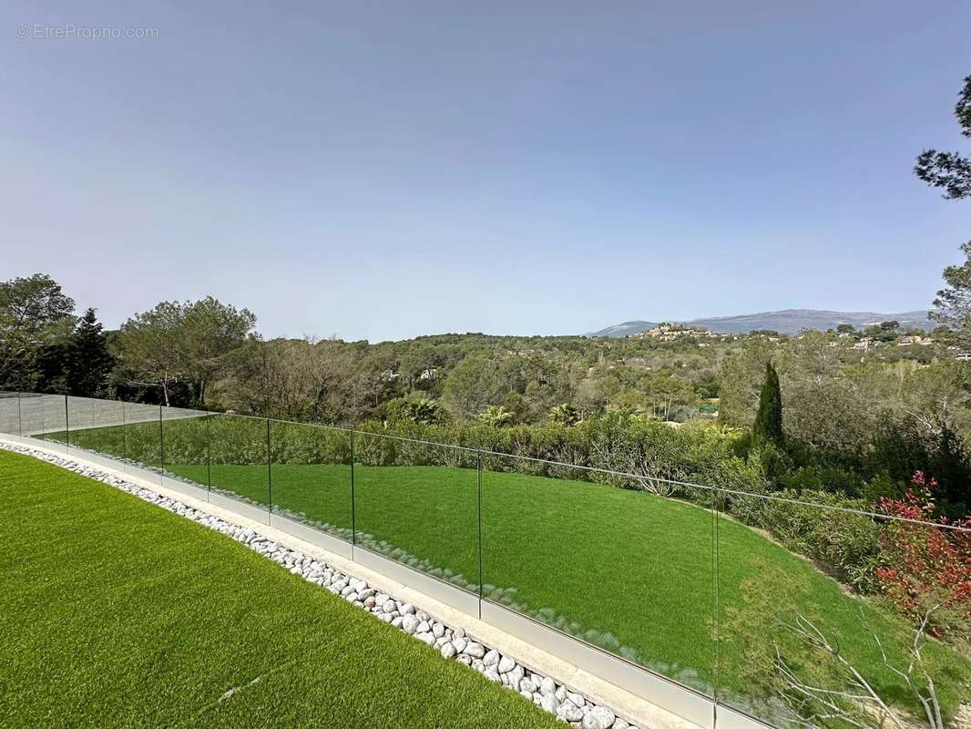 Maison à MOUANS-SARTOUX