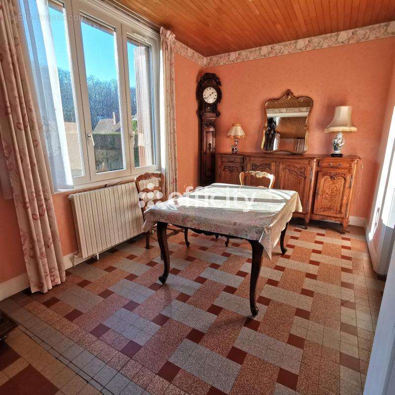 Maison 157 m² à Longueville-Sur-Scie  - photo 6