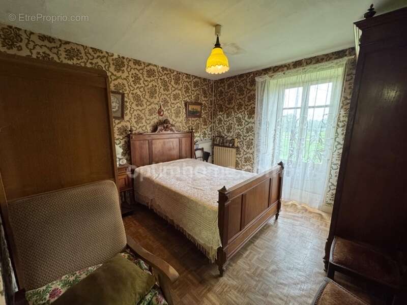 Maison à ARNAC-LA-POSTE