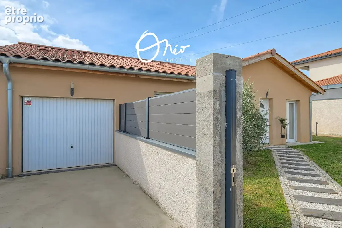 Givors - Maison à vendre - Plain-pied 4 pièces 89 m² + Garage - photo 18
