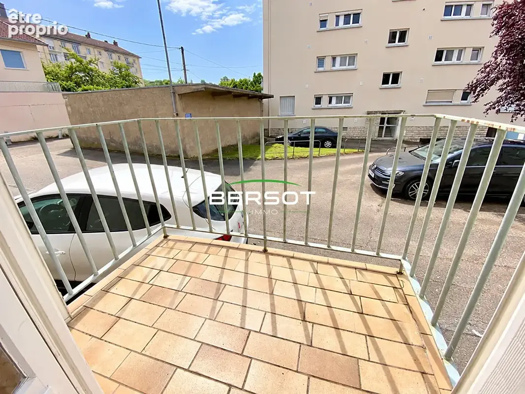 Appartement 3 pièces meublé 52,79 m² lumineux & traversant - balcon - cave - grenier - photo 7