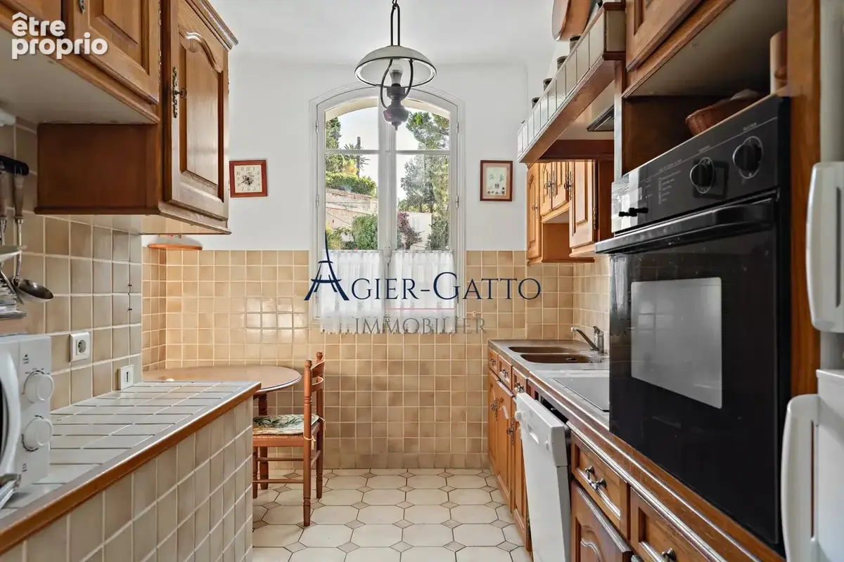 Cannes – Exclusivité-  Beausite  Maison divisée en deux appartements à rénover - photo 6
