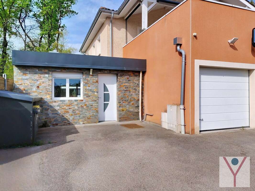 Appartement à CHATILLON-SUR-CHALARONNE