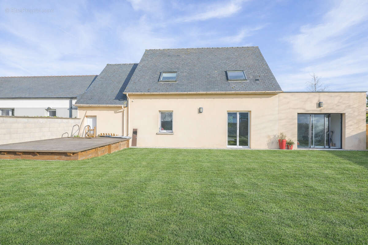 Maison à LE TEMPLE-DE-BRETAGNE