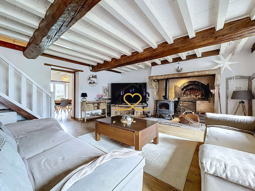 Maison à SAINT-PRIEST-BRAMEFANT