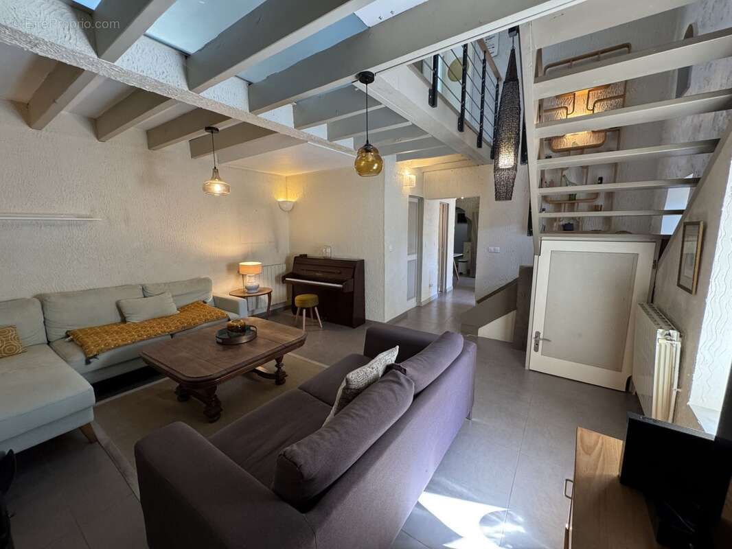 Appartement en duplex avec grande terrasse à vendre 5 pièces MEYZIEU (69) - photo 16
