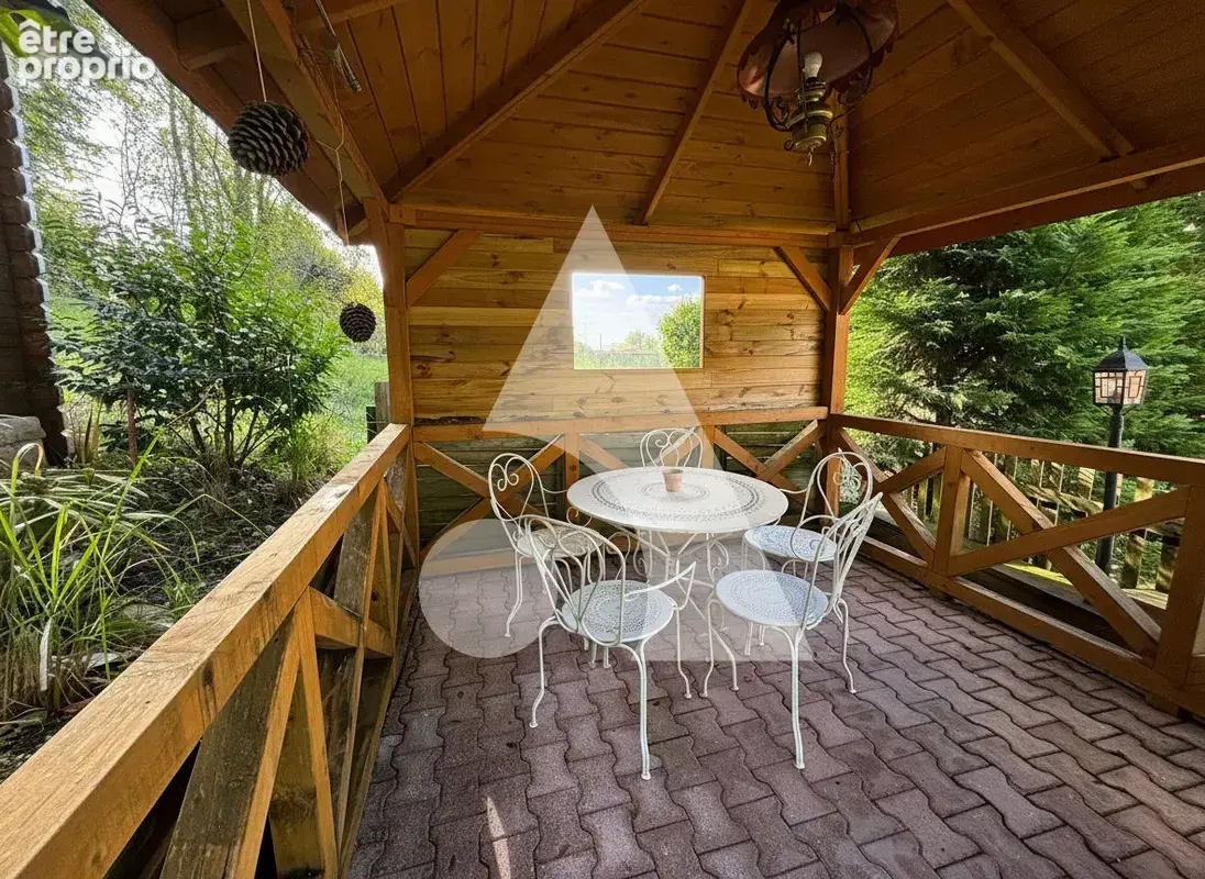 Maison de caractère avec jardin, grand garage, sauna et plus de 70 m² de combles ? haut valromey - photo 3